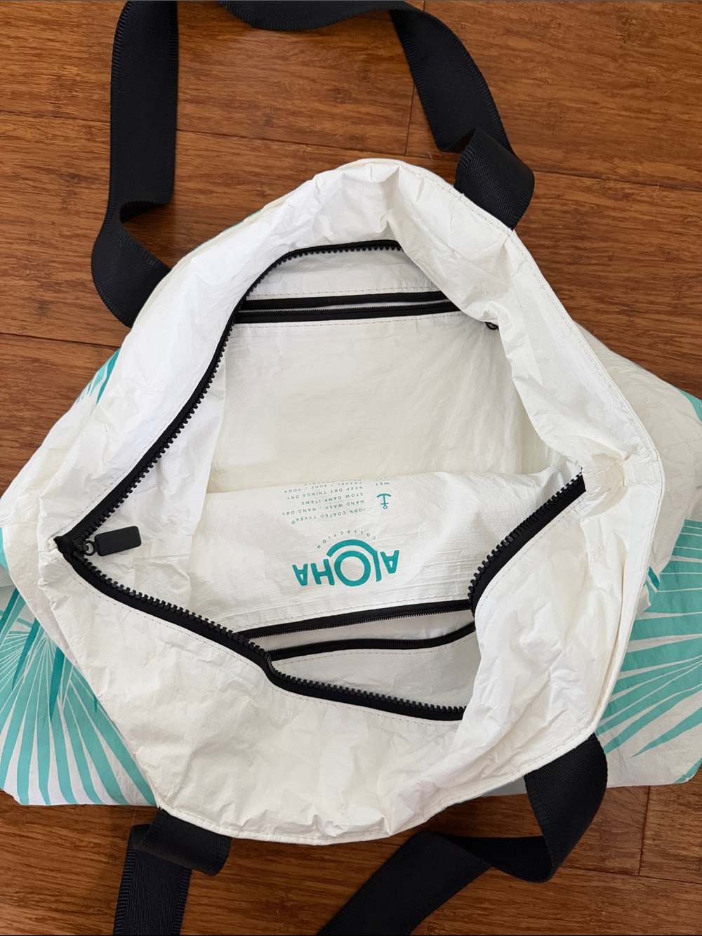 Aloha Collection White & Teal Palm Print Day Tripper Bag - Picture 3 of 5